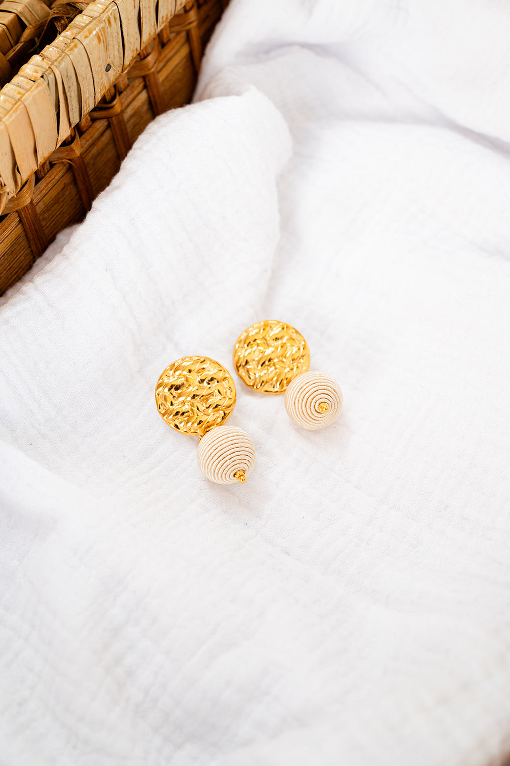 Boucles d'oreilles Colette beige