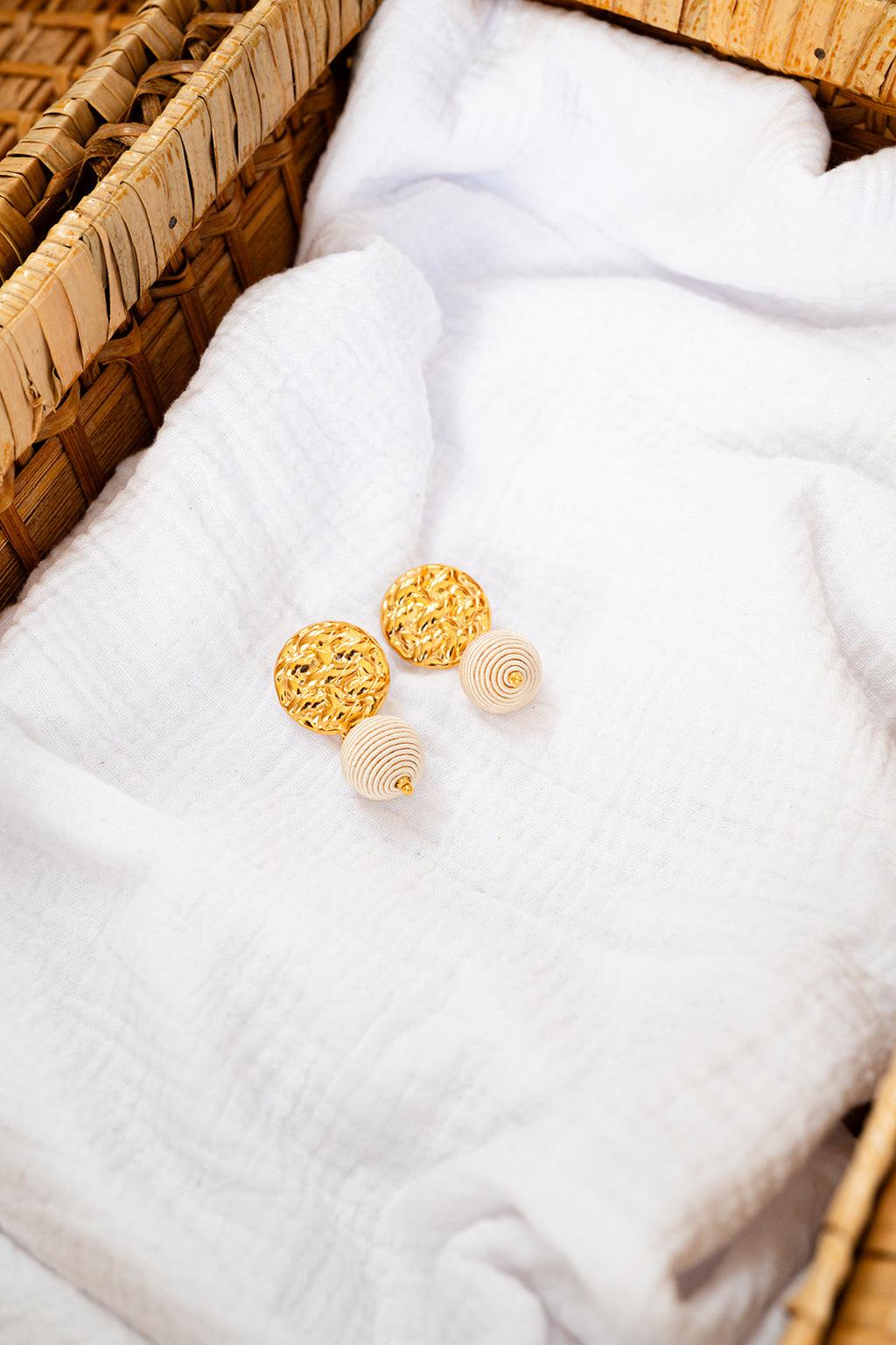 Boucles d'oreilles Colette beige