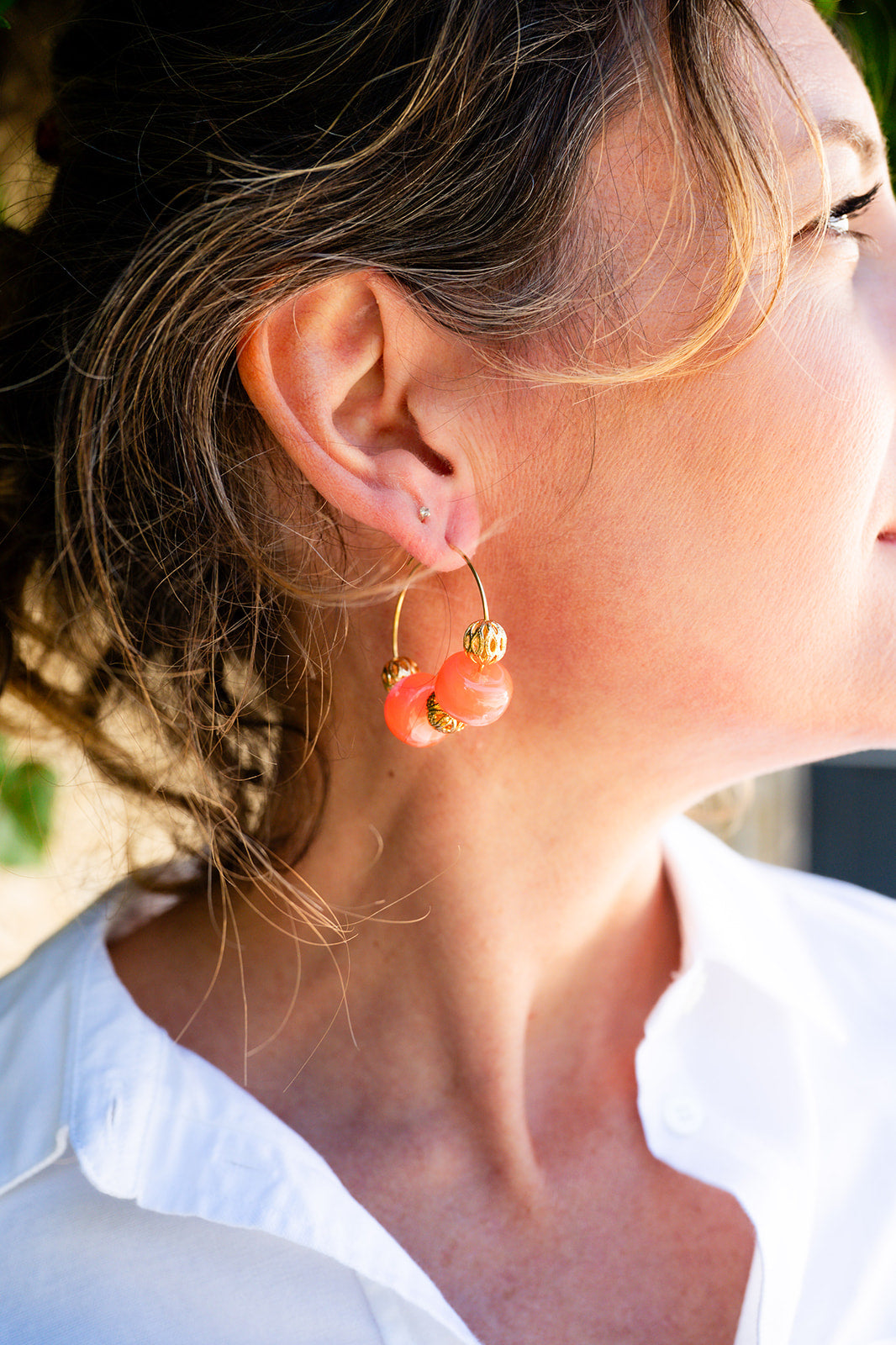 Boucles d'oreilles corail fluo & doré