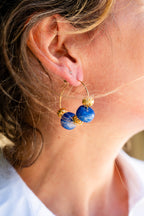 Boucles d'oreilles Flo bleu foncé & doré