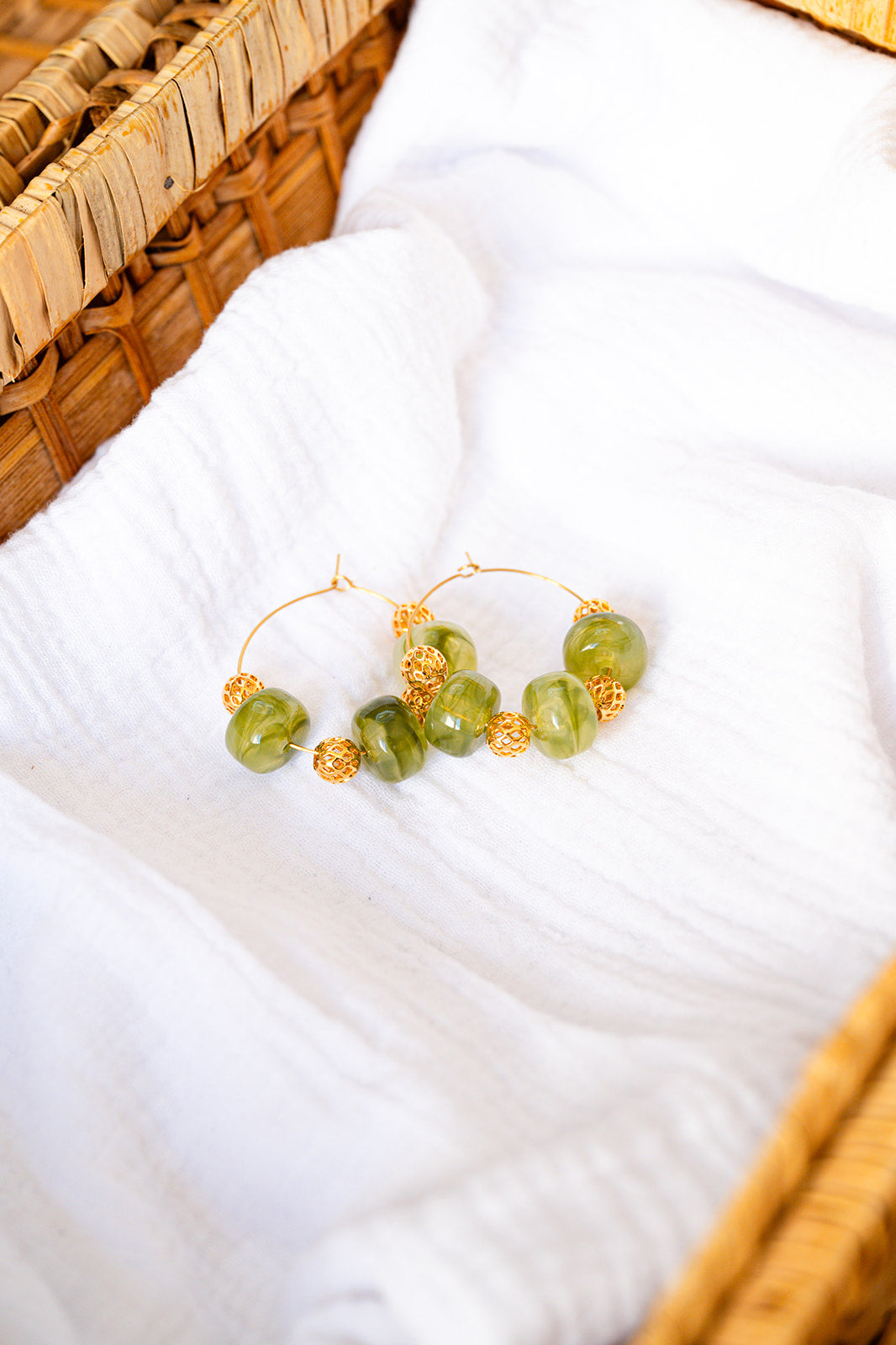 Boucles d'oreilles corail kaki & doré GF