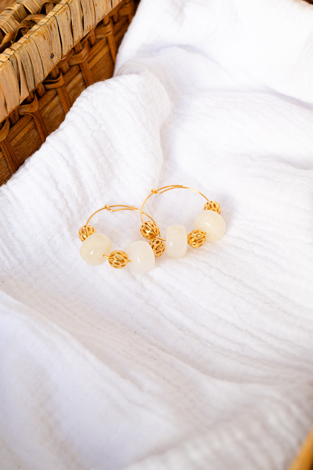 Boucles d'oreilles Flo blanc & doré