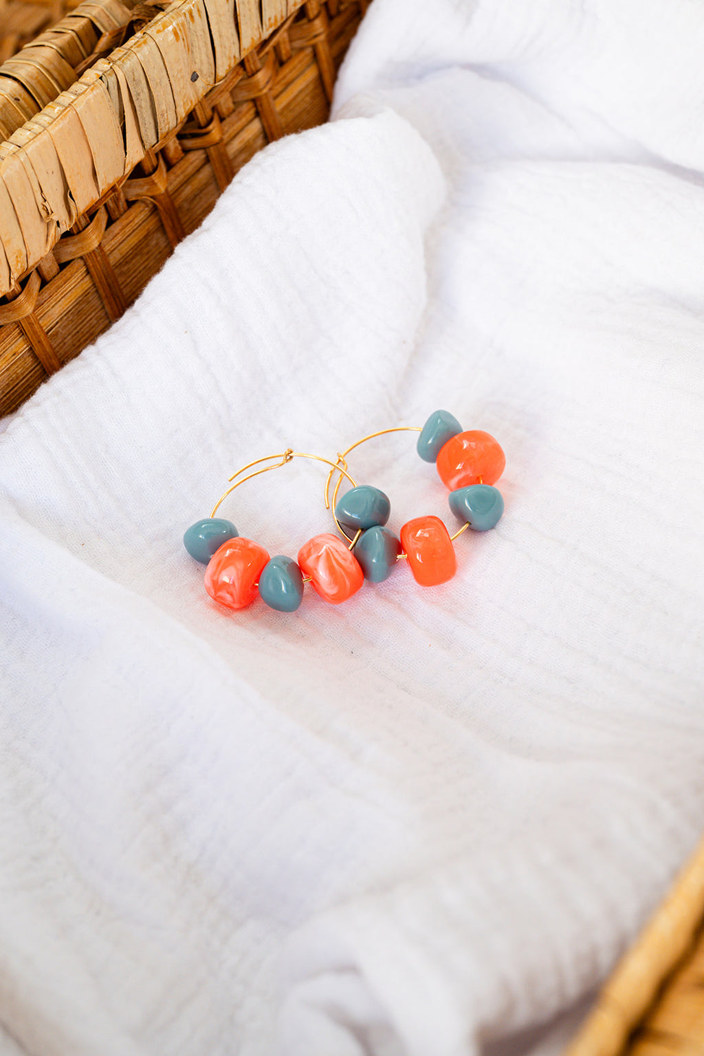 Boucles d'oreilles Justine corail & bleu