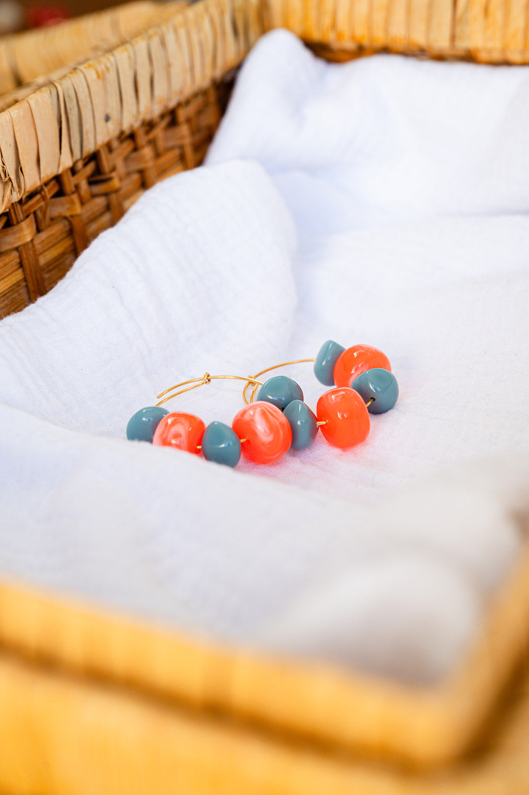 Boucles d'oreilles Justine corail & bleu